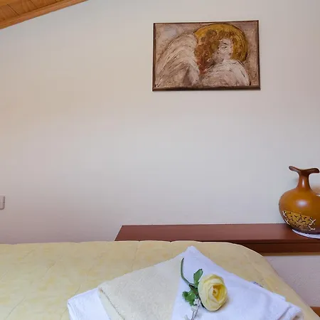 House Ljuba Ferienhaus