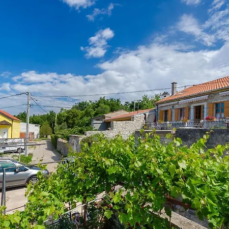 House Ljuba Holiday home