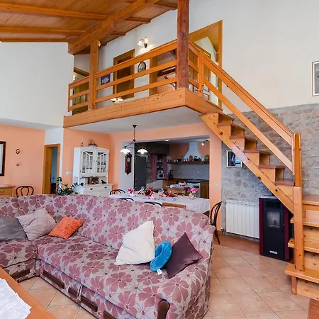 House Ljuba
